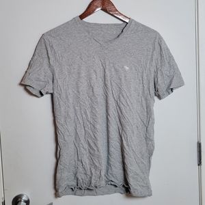 Abercrombie & Fitch V-Neck